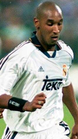 Nikolas Anelka atuou pelo Real Madrid em 1999 e no Manchester City entre 2002 e 2004 