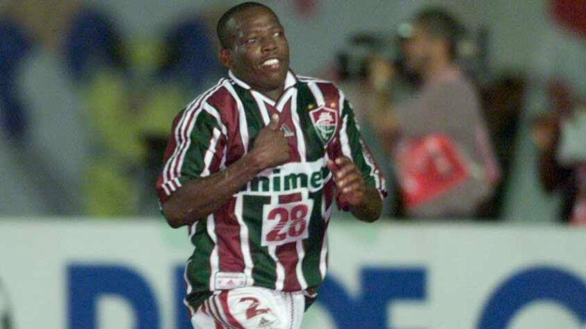 Reforços estrangeiros também chegaram às Laranjeiras. Destaque da Colômbia nas Copas de 1994 e 1998, FAUSTINO ASPRILLA teve um início promissor ao chegar às Laranjeiras para a Copa João Havelange, em 2000. Porém, sua passagem foi muito acidentada e marcada por lesões.