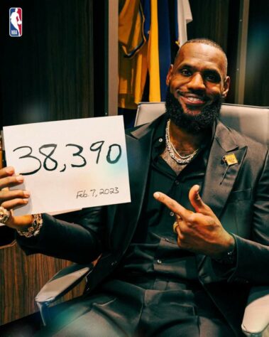 1º - LeBron James: 38.390 pontos