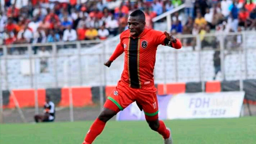 John Banda - capitão do Malawi: apesar de ter escolhido Messi como melhor do Mundo, o atleta excluiu Mbappé e Benzema da sua lista, optando por Neymar (segundo) e Hakimi (terceiro). 