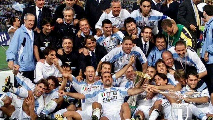 Temporada 2000-01: Lazio (foto) e Milan - Fase: segunda fase de grupos