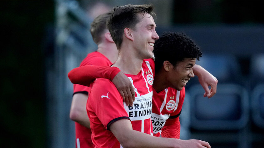 17º lugar - PSV (Holanda, nível 4): 202 pontos
