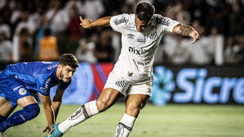 Pela 7ª rodada do Paulistão, o Santos fez sua melhor partida no ano. Apesar do placar magro, a quantidade de chances e a segurança defensiva chamaram a atenção. Lucas Barbosa, no final do jogo, deu uma cabeçada certeira para fazer o único gol do duelo. Confira a seguir as notas dos jogadores do Peixe! (por Gabriel Teles)