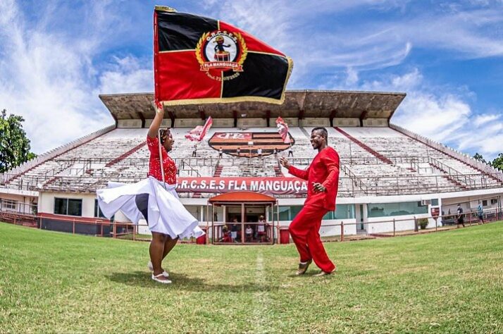 Flamanguaça - Série Bronze (21/02, terceira escola): o enredo 'Os Orixás te Recebem em Festa! São Judas Tadeu, Rogai por Nós!' será uma homenagem da agremiação a São Judas Tadeu, considerado o padroeiro do Flamengo, e também dos aflitos e das causas impossíveis. 