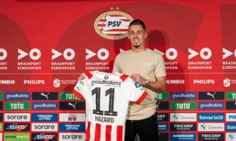 FECHADO - O PSV anunciou a contratação de Thorgan Hazard por empréstimo até o fim da temporada. Na atual temporada, o atleta havia participado apenas de 21 partidas pelo Borussia Dortmund após perder espaço na equipe alemã.
