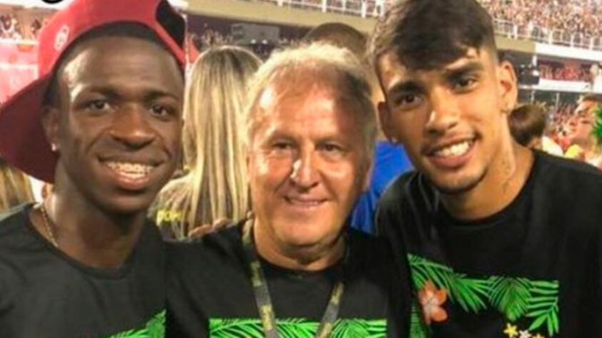 ZICO, PAQUETÁ E VINI JR - Os torcedores flamenguistas puderam ver um encontro de ídolos no Carnaval de 2018. Zico, maior jogador do clube, curtiu o feriado na Sapucaí e se encontrou com Vinicius Jr e Lucas Paquetá, dupla que deixou o Flamengo para fazerem sucesso na Europa.