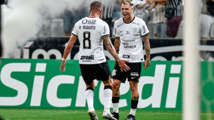 10º - Corinthians - 72,2% de aproveitamento (6 jogos, 4 vitórias, 1 empate e 1 derrota / 9 gols marcados e 3 sofridos)