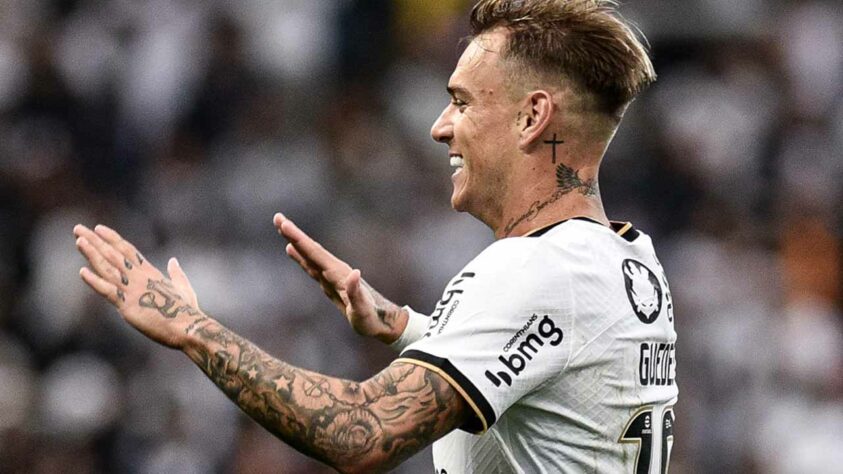 Corinthians vence Mirassol - 19/02: Roger Guedes fez dois gols em Itaquera e comandou a vitória corintiana em cima do Mirassol, resultado que quebrou uma sequência de três partidas sem vitórias do Timão. 