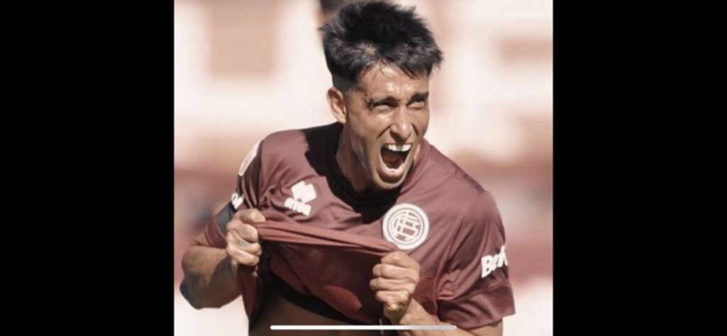 ESQUENTOU - O Botafogo tem interesse na contratação do lateral-direito Leonel Di Plácido, do Lanús (ARG). O jogador tem 29 anos e é conhecido pela qualidade ofensiva. A intenção do Alvinegro é um empréstimo com opção de compra. A informação foi publicada primeiramente pelo jornalista Hernán Castillo. 