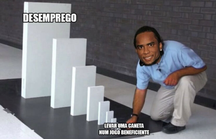 Tudo por uma caneta do Arrascaeta! Carlos Alberto sofre com memes após demissão da Band.