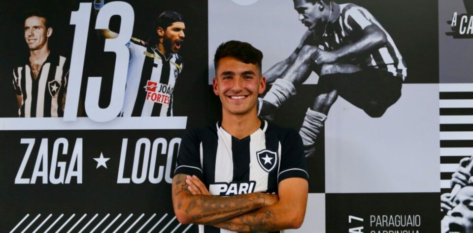 FECHADO - O Botafogo anunciou a contratação de Diego Abreu. O atacante vem por empréstimo até dezembro de 2024 e chega para atuar na equipe sub-20 alvinegra. O jogador é filho de Loco Abreu.