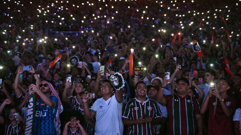 Os milhares de sorrisos e os celulares apontados para registrar um momento histórico: finalmente, Marcelo retornava ao Fluminense. 