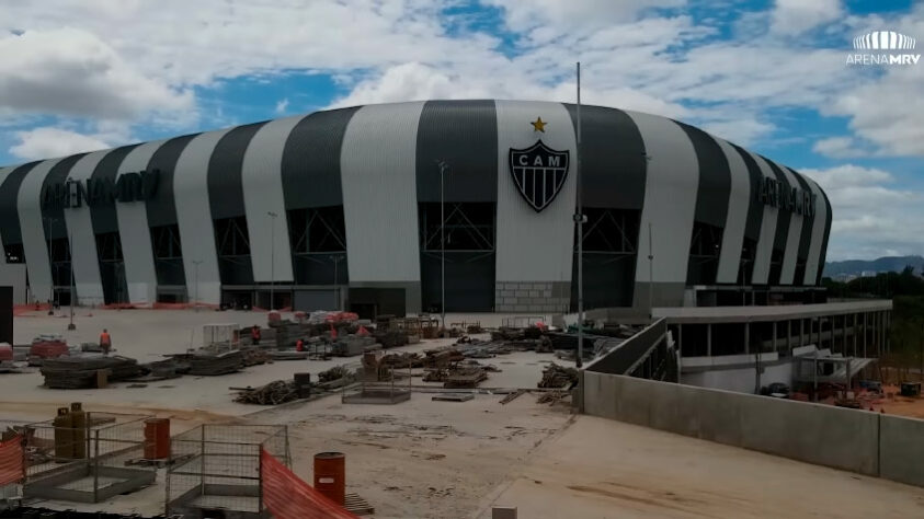 Tais atrasos nas obras vão adiar bastante os jogos do time no local, que antes seriam em julho, passando para agosto e por fim, setembro como novo prazo para o Galo mandar seus jogos na sua arena.