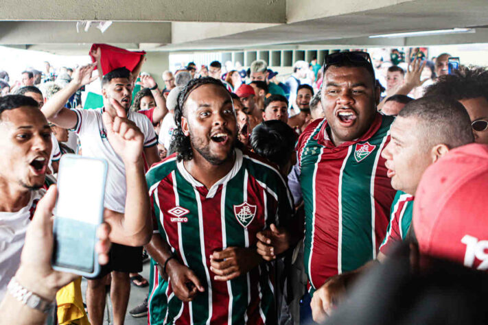 Marcelo é recepcionado com festa: veja imagens da chegada do lateral ao Rio de Janeiro.