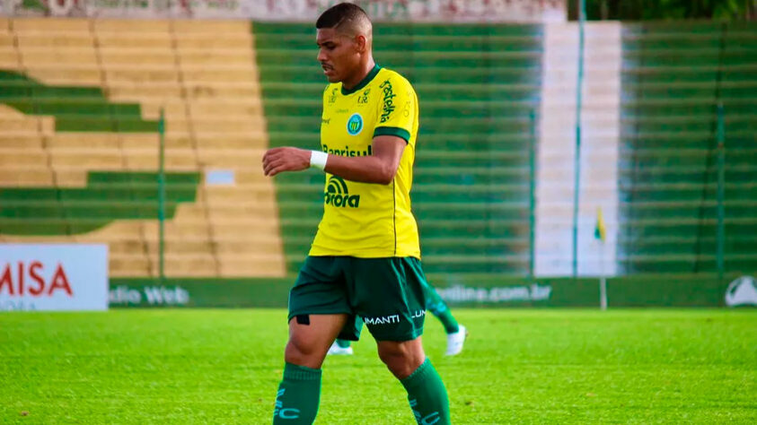 Erick, 26 anos - Posição: atacante - Clube: Ypiranga-RS - Contrato até: não há informações / Erick também se destacou no Gauchão com a quantidade de gols marcados (5). No entanto, a quantidade de partidas disputadas pelo atacante torna esse número mais impactante: Erick participou apenas de sete jogos no estadual.