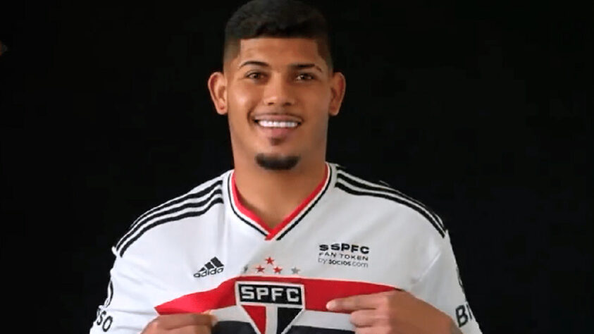 Erison -  1 de fevereiro de 2023  - Atacante - Contratado para ser reserva de Calleri. Foi emprestado pelo Botafogo e o São Paulo se dispôs a pagar pelo R$ 1,7 milhão pelo empréstimo de um ano.