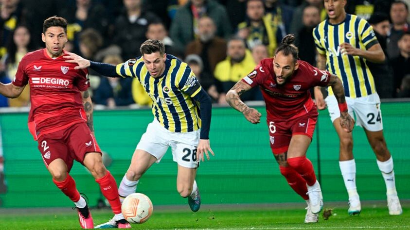 15º lugar - Fenerbahçe (Turquia / futebol) - 49,5 milhões de interações