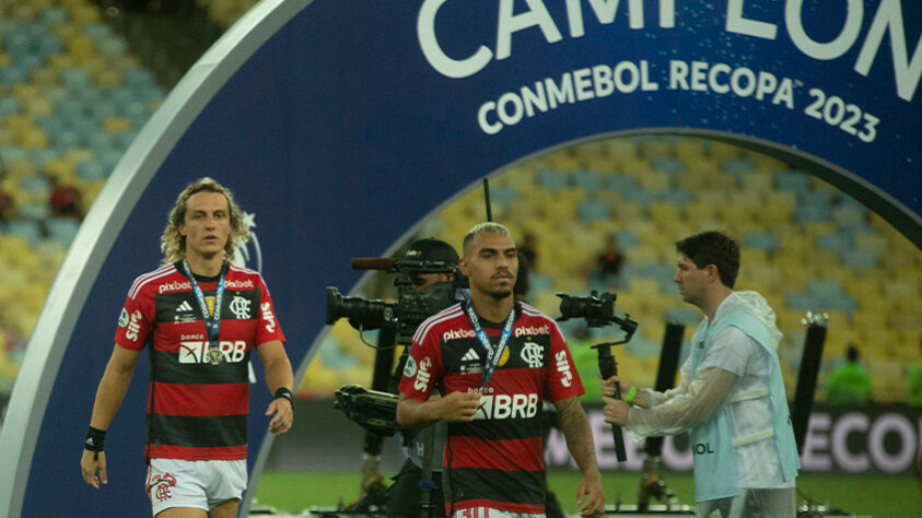 Flamengo 1 (4) x (5) 0 Independiente del Valle-EQU: Recopa Sul-Americana 2023 - Depois de perder o primeiro jogo por 1 a 0, em Quito, o Rubro-Negro contou com sua torcida para tentar virar e conquistar o bi. O gol suado, marcado por Arrascaeta, saiu aos 51 minutos do segundo tempo, levando para a prorrogação e depois pênaltis. Nas penalidades, o único a perder foi o próprio uruguaio, na primeira cobrança.