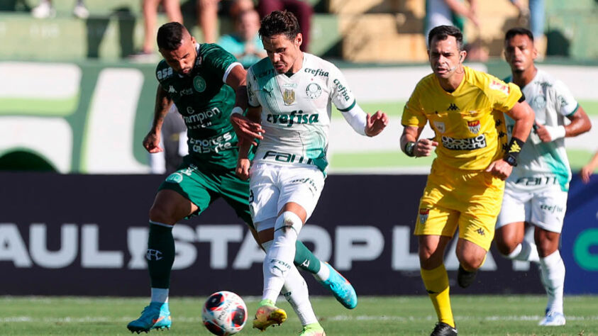 O Palmeiras empatou com o Guarani em 0 a 0 pela última rodada da fase de grupos do Campeonato Paulista, neste domingo (05). Raphael Veiga foi o melhor em campo pelo Alviverde, mas não conseguiu evitar o empate em Campinas. Confira as notas do Verdão: (por Jalile Elias)