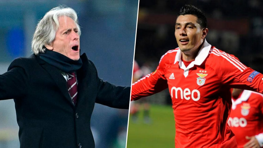 Oscar Cardozo x Jorge Jesus (Benfica - 2013) - Com a derrota na disputa da Taça de Portugal, o jogador se irritou com a substituição e empurrou o técnico na saída para o vestiário. Jorge Jesus evitou polêmicas, mas o jogador foi multado.