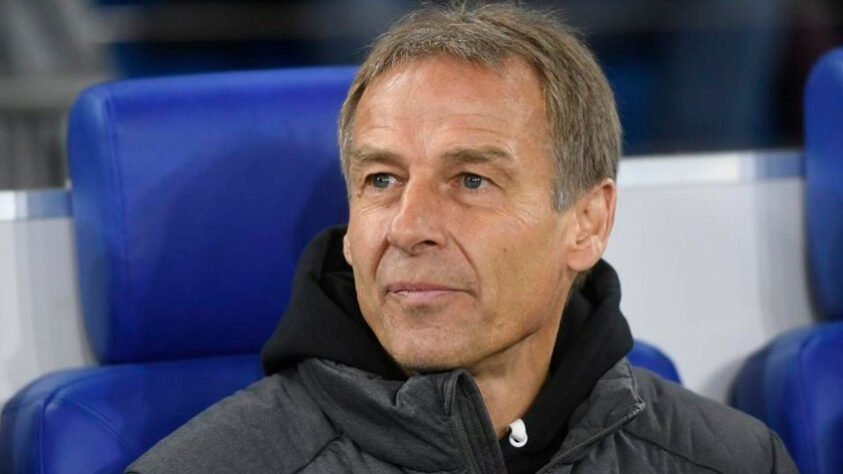 A Coreia do Sul tem o experiente Jürgen Klinsmann, alemão de 58 anos, trabalhando por sua seleção, a 25ª do ranking da Fifa.