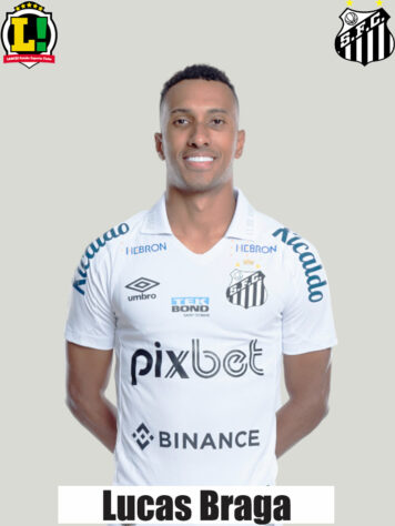 Lucas Braga - 6,0 - Partida tímida do ponta.