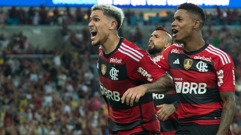 1º lugar – Flamengo: 327 pontos 