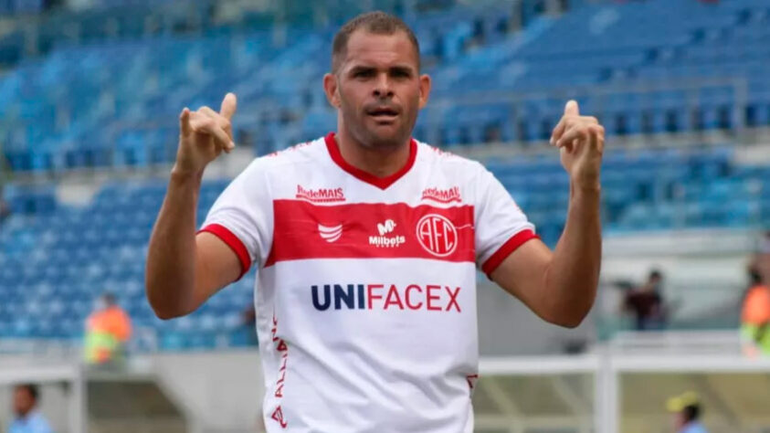 2º lugar (empate entre dois nome): Wallace Pernambuco (América-RN) 10 gols - Campeonato Potiguar (6) e Copa do Nordeste (4).