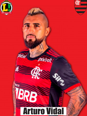 Arturo Vidal - 5,5 - Buscou preencher os espaços no meio de campo para ajudar a equipe nas transições ofensivas.