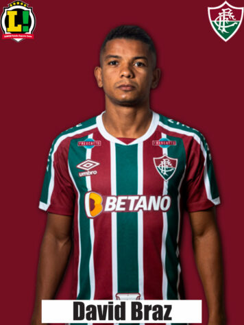 DAVID BRAZ - 6,5 - O camisa 44 seguiu o desempenho do parceiro de zaga. O único "porém" foi a saída de bola, já que David Braz errou alguns lançamentos. Nada que colocasse em risco a zaga tricolor.