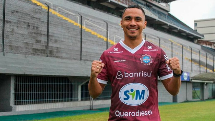 Dudu Mandai, 30 anos - Posição: lateral-esquerdo - Clube: Caxias - Contrato até: não há informações / O lateral do Caxias, time finalista do Gauchão e que eliminou o Internacional na semifinal, se destacou no campeonato por conta de suas chegadas ao ataque, sempre finalizadas em cruzamento, e pelo bom passe.