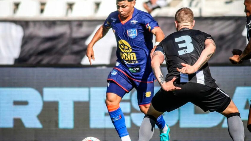 Emerson Urso, 21 anos - Posição: atacante - Clube: Audax-RJ - Contrato até: abril de 2023 (emprestado pelo São Caetano) / Um dos jogadores mais jovens da lista, Emerson terminou o Cariocão como um dos jogadores que mais acertou dribles na competição. Ao todo, foram 13 fintas certas, com um aproveitamento de 81% no quesito. 