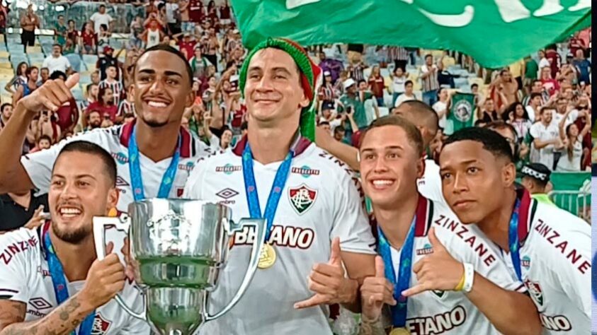 Sobrou euforia entre o elenco tricolor após a conquista da Taça Guanabara, no primeiro troféu com Fernando Diniz.