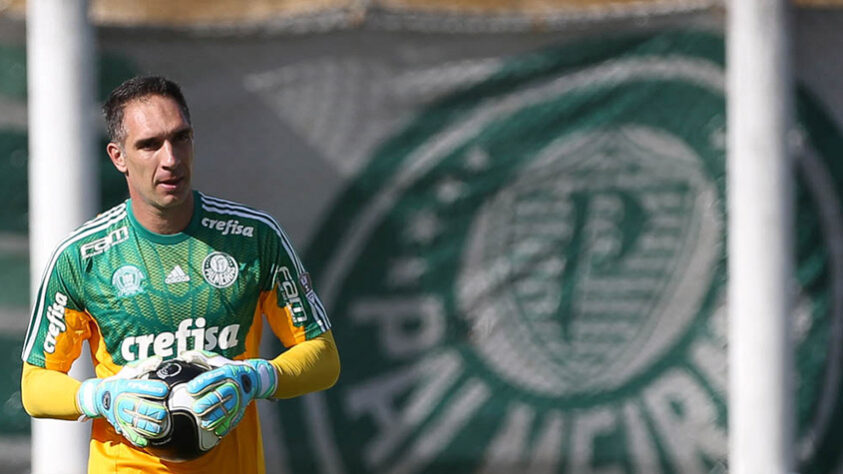 Fernando Prass: goleiro - 44 anos atualmente - Apesar de estar presente na fatídica partida palmeirense, o guarda-redes saiu com status de ídolo do clube. Hoje, Prass está aposentado.