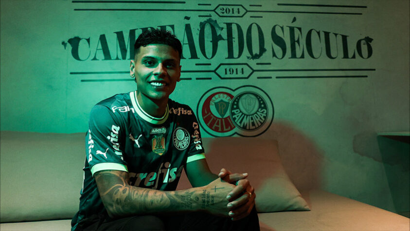 Richard Ríos - 28 de março de 2023 - volante - contratado junto ao Guarani como primeiro reforço da temporada 2023.