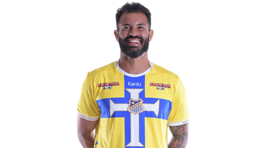 Ygor (goleiro) - Titular absoluto do Água Santa neste Paulistão, o goleiro iniciou sua carreira no Paulista e passou várias temporadas defendendo as cores da Ponte Preta. Foram 10 jogos nesta temporada e sete gols sofridos. Tem contrato válido até 10 de abril deste ano.