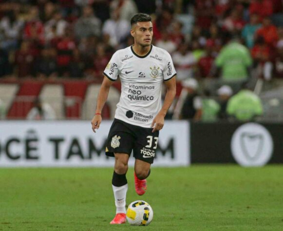 ESQUENTOU: Corinthians e Flamengo conversam para realizar uma troca tripla. Um dos atletas envolvidos por parte do Timão é Fausto Vera.