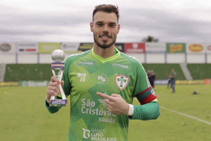 ESQUENTOU - O goleiro Thomazella, da Portuguesa, está negociando com o Ceará para a disputa da Série B do Brasileirão. A informação, apurada pelo LANCE!, é de que as conversas são por um contrato de empréstimo até o fim do campeonato nacional. 