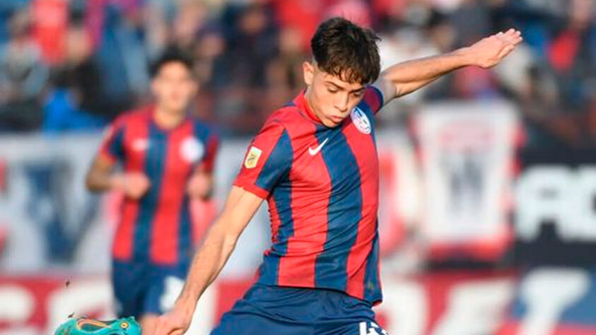 28º - Agustín Giay - 19 anos - lateral-direito do San Lorenzo - Valor de mercado: 4 milhões de euros (R$ 22 milhões)