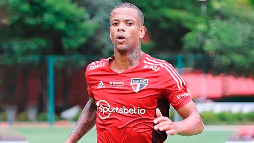 São Paulo - Patrocinador master: Sportsbet.io - Valor pago ao clube: R$ 24 milhões anuais.