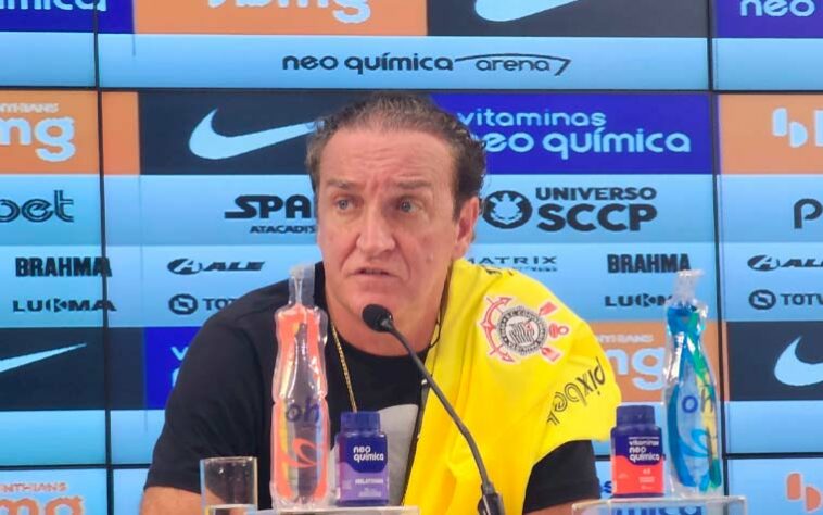 Cuca - 59 anos. Pediu demissão do Corinthians depois da classificação em cima do Remo pela Copa do Brasil, no dia 27 de maio. A pressão da torcida contra a sua contratação foi determinante para este desfecho.