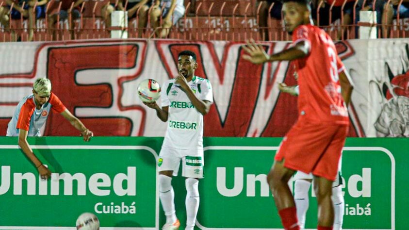 Mato-grossense: O Cuiabá se aproximou do título ao vencer o União Rondonópolis por 2 a 0. Assim, neste sábado (8), o clube pode perder por até um gol de diferença que garante o troféu. Por outro lado, o União Rondonópolis precisa vencer por pelo menos dois gols de diferença para seguir vivo e levar a decisão para os pênaltis.