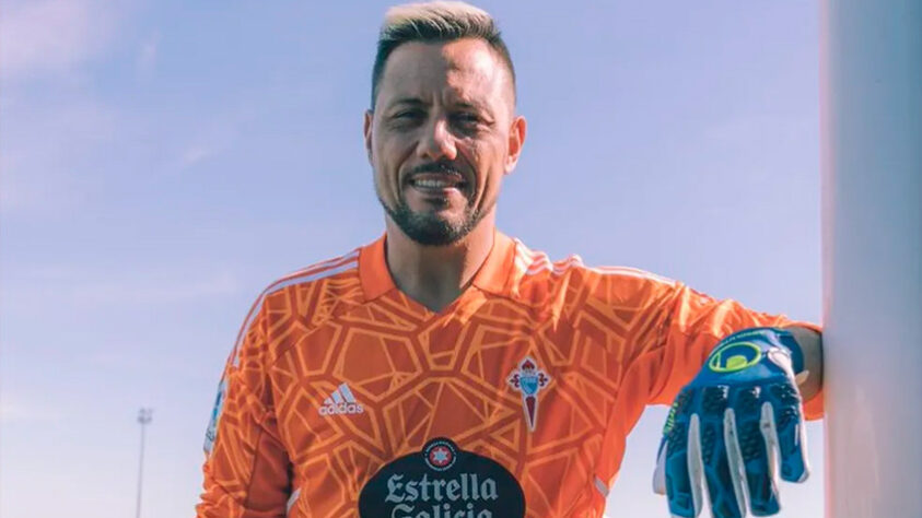 Diego Alves, 37 anos - Posição: goleiro - Nacionalidade: brasileiro - Último clube: Celta de Vigo (Espanha) - Sem contrato desde: abril de 2023 / O goleiro estava no Flamengo até o ano passado, e foi titular no time histórico de 2019. Ficou pouco mais de dois meses no Celta de Vigo. 