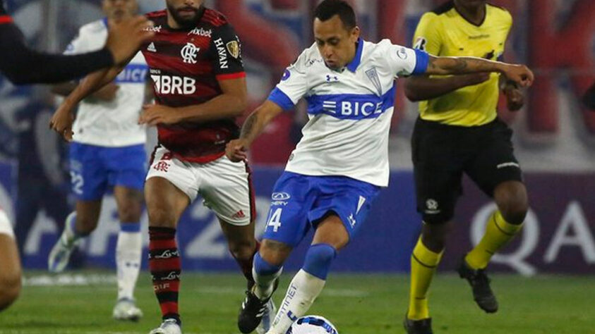 Fabián Orellana, 37 anos - Posição: atacante - Nacionalidade: chilena - Último clube: Universidad Catolica (Chile) - Sem contrato desde: janeiro de 2023 / Mais um veterano, desta vez com disputa de Copa do Mundo no currículo. Orellano jogou os mundiais de 2010 e 2014 pela sua seleção, e fez parte do elenco que conquistou a Copa América de 2016 (a segunda consecutiva para o país). 