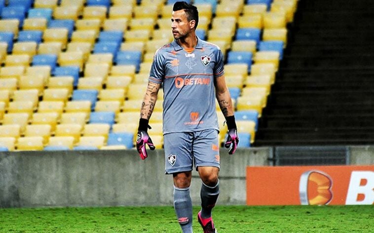 Somando atuações por Vasco, Cruzeiro e Fluminense, o goleiro de 42 anos já foi vice-campeão do torneio em 2009, pelo time mineiro. 