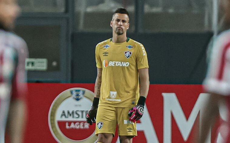 9º - Fábio - Nacionalidade: Brasil - Posição: goleiro - Vitórias na carreira: 596 - Empates na carreira: 267 - Total de partidas sem perder na carreira: 863 jogos