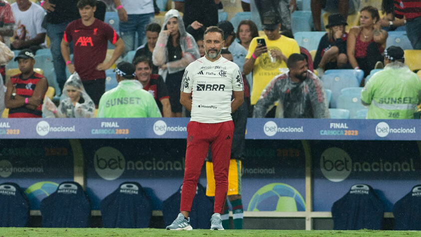 Vítor Pereira (português) - 55 anos. O treinador está sem clube desde que deixou o comando técnico do Flamengo em abril de 2023.