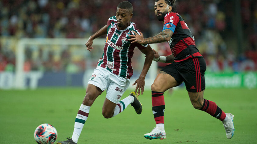 O Tricolor Carioca continuou dominando totalmente a partida.