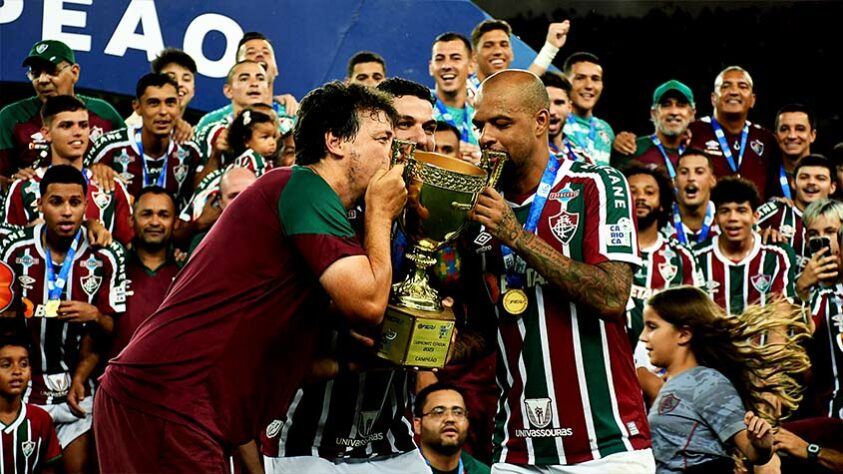 Em uma partida antológica, o Fluminense goleou o Flamengo e se sagrou bicampeão carioca em mais um histórico capítulo do Fla-Flu. Mas não faltam histórias ao Tricolor das Laranjeiras nesta caminhada até o título. O LANCE! traz jogo a jogo os detalhes da conquista.