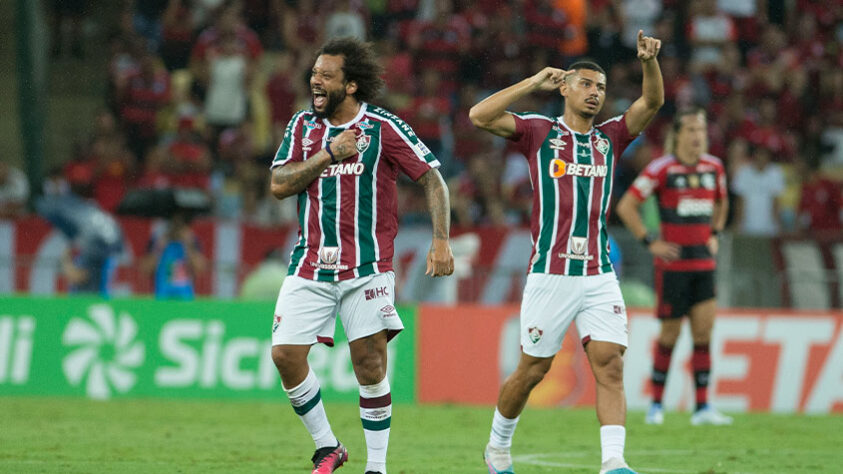 Muito aplaudido pela torcida, Marcelo deixou o campo aos 33 minutos da segunda etapa para entrada de David Braz 